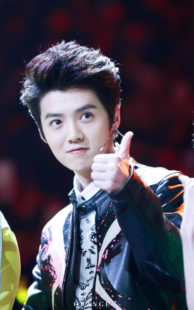 B6RLsH0CQAAaWAt.jpg:large