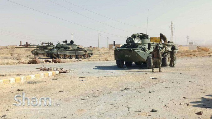 الجيش العربي السوري يتسلم دفعة من دبابات T-62M ومركبات مشاة قتالية BMP-1 - صفحة 2 C3-yQKAWMAEqEFA