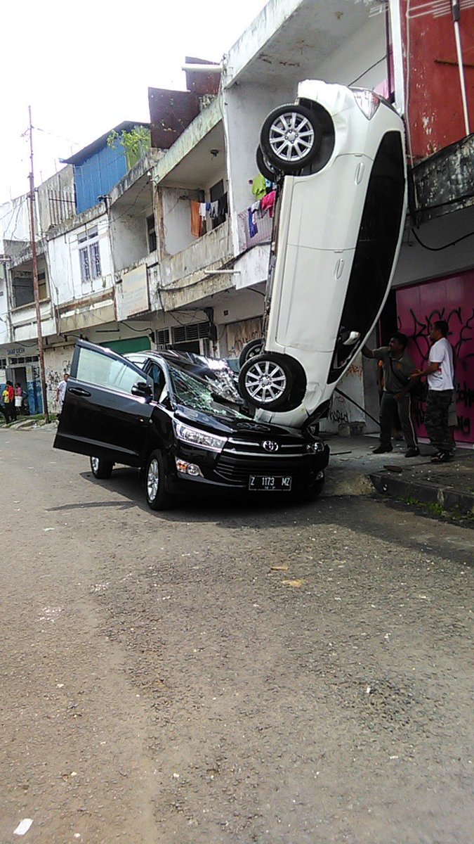 C4TCty4UkAA9SbI.jpg