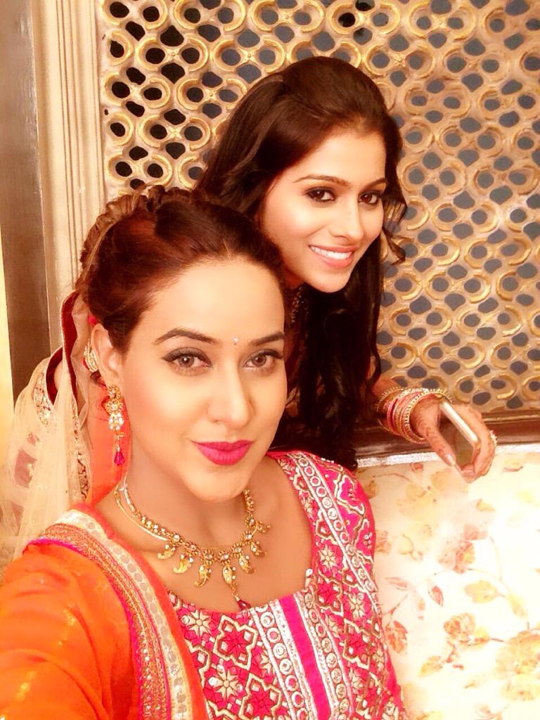 Aparna Dixit 2013 Aparna Dixit 2013