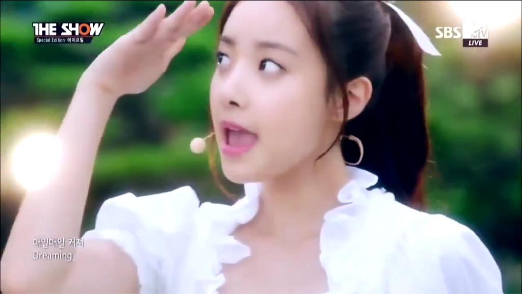 CNWxpapU8AAMeRS.jpg:large