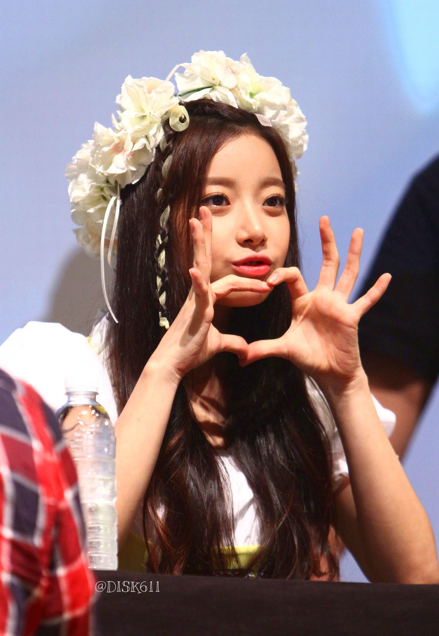 COO8BxBUkAA_mlW.jpg:large