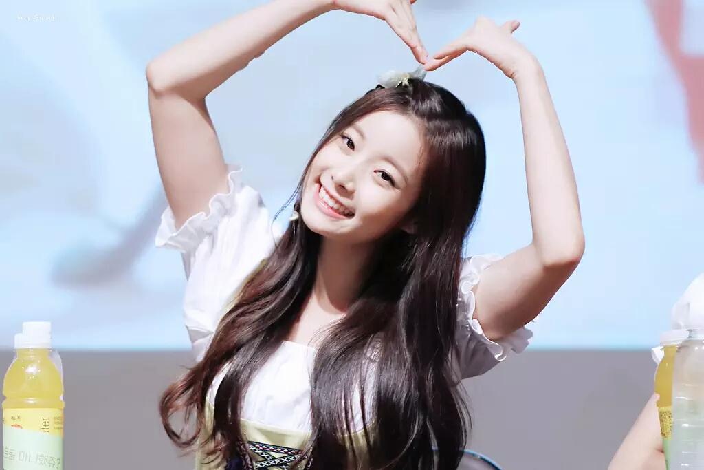 COT6QZfVAAAUZLB.jpg:large