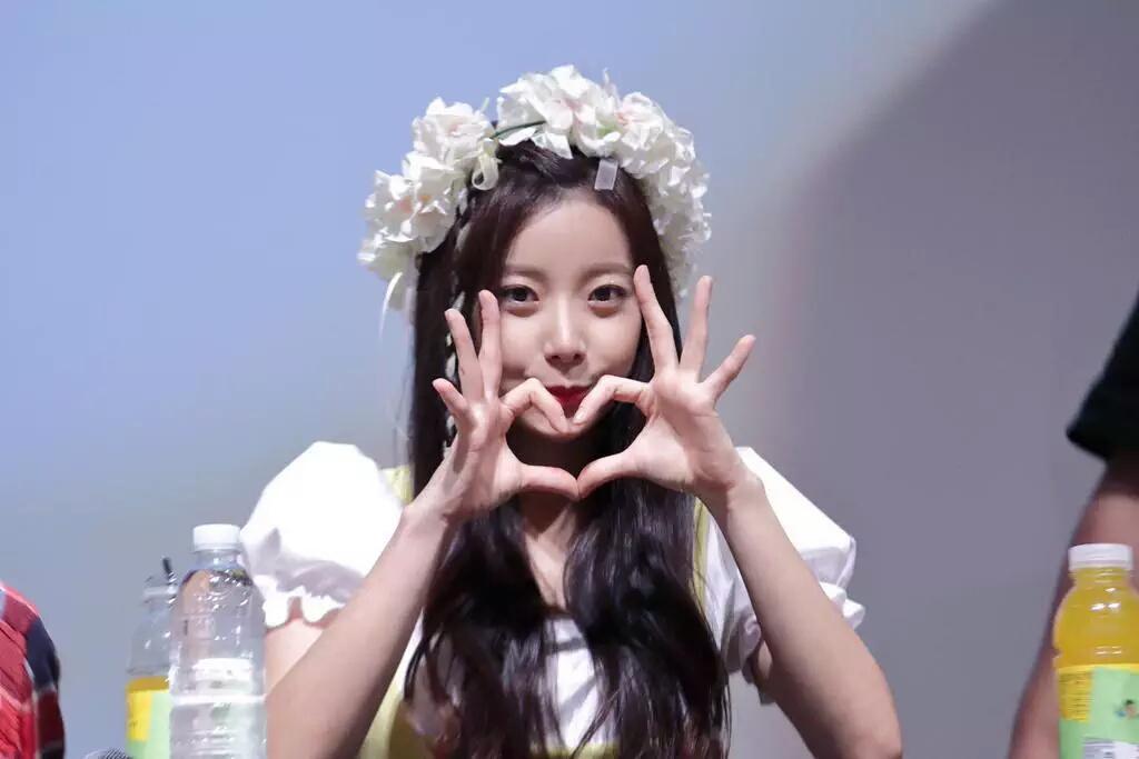 COTZgWcVAAAcFkf.jpg:large