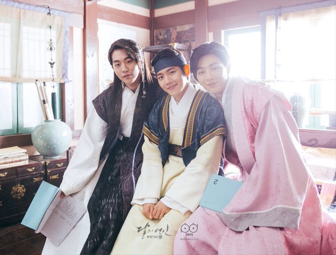 CrUayg3UAAAUBvC.jpg:small