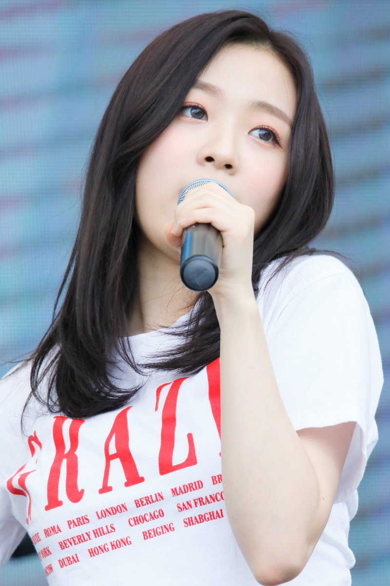 DfqFfEVU0AEbCfG?format=jpg